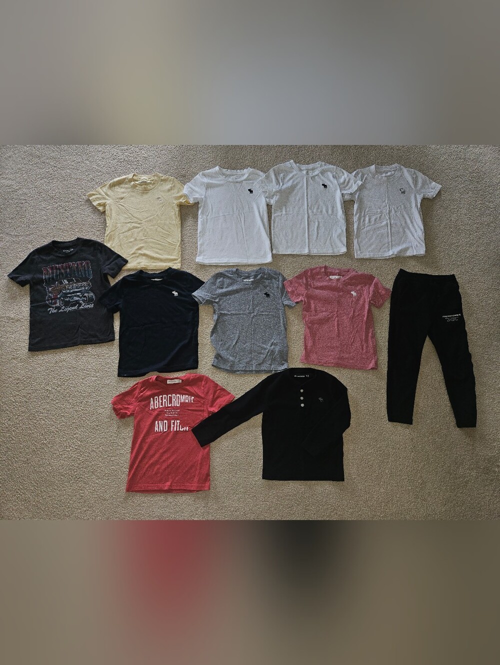 Abercrombie Kids Bundle 9 Short Sleeve T-shirts 1 Longsleeve 1 Joggers Boys 5/6